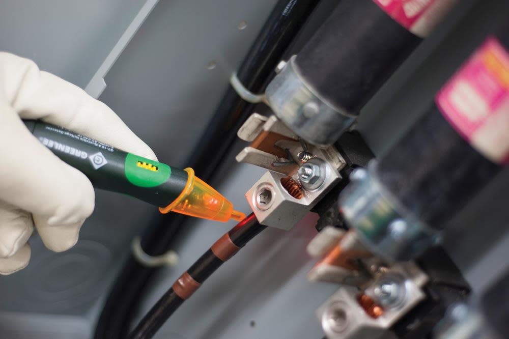Greenlee Analog Voltage Detector - Flockneti