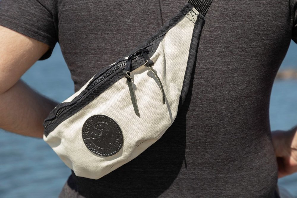 Duluth Pack 3 Liter Capacity Natural Medium Fanny Pack - Flockneti