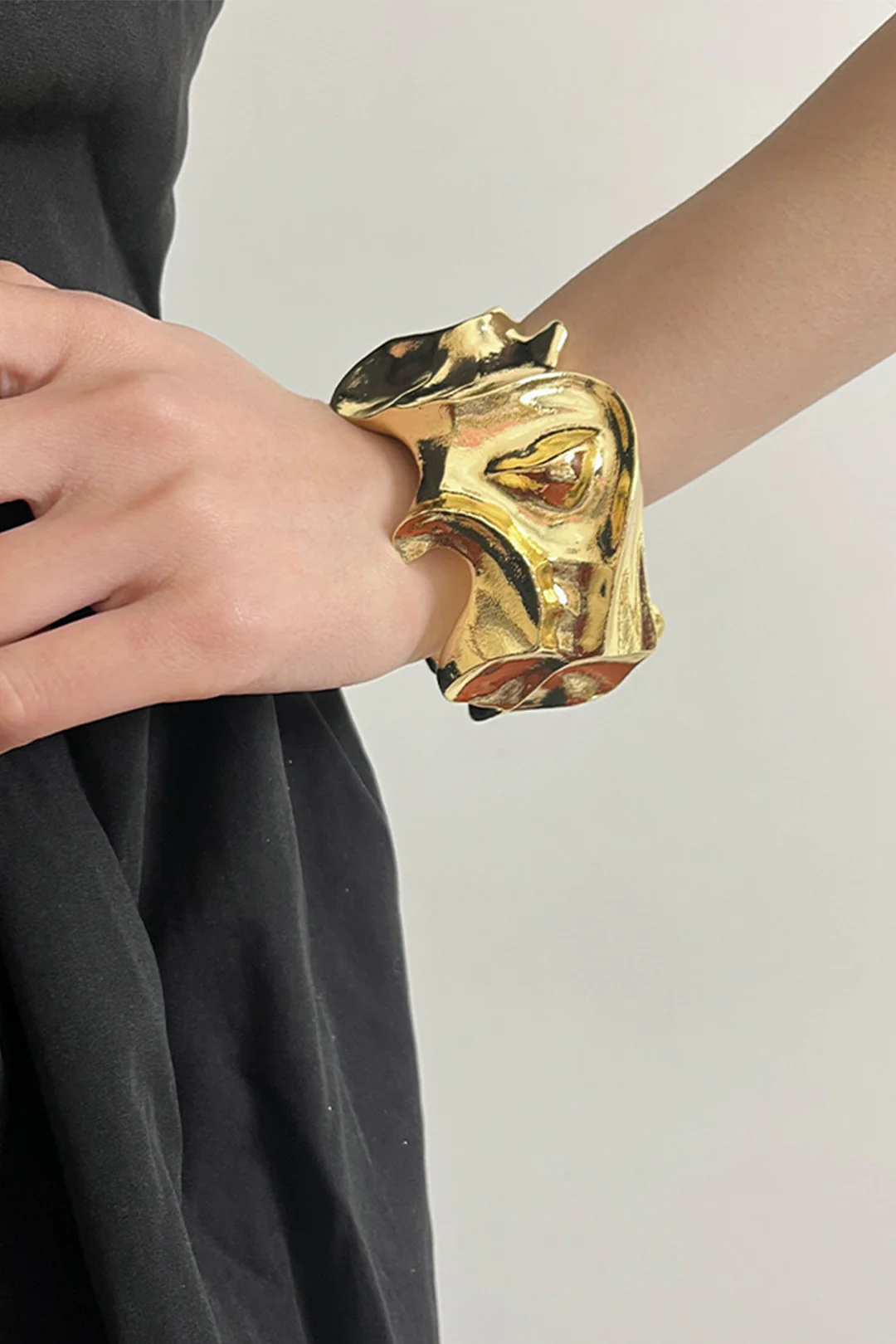 Metallic Ruched Bracelet - Flockneti