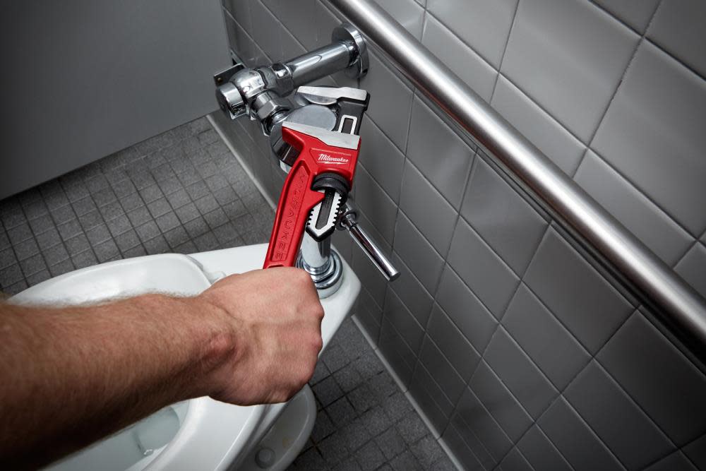 Milwaukee 12 in. Smooth Jaw Pipe Wrench - Flockneti
