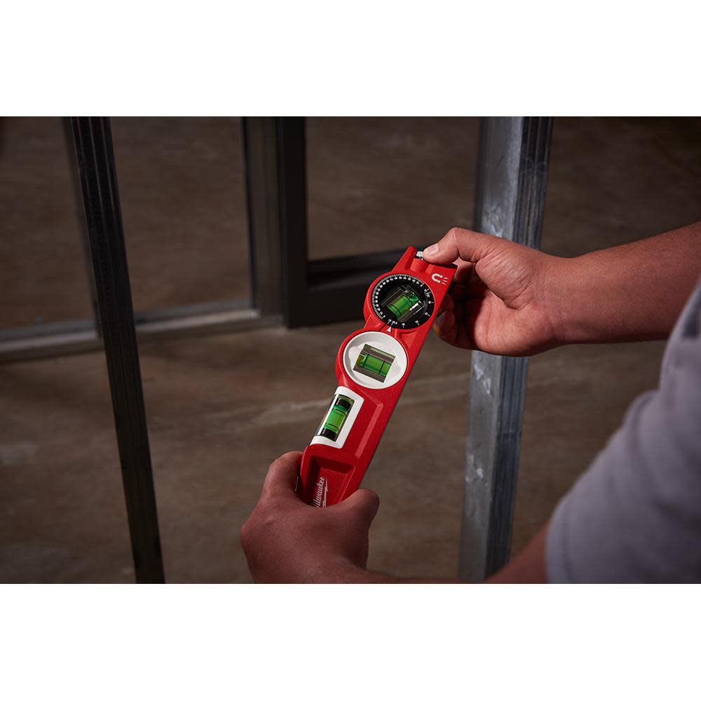 Milwaukee 10 in. Die Cast Torpedo Level with 360 Degree Locking Vial - Flockneti