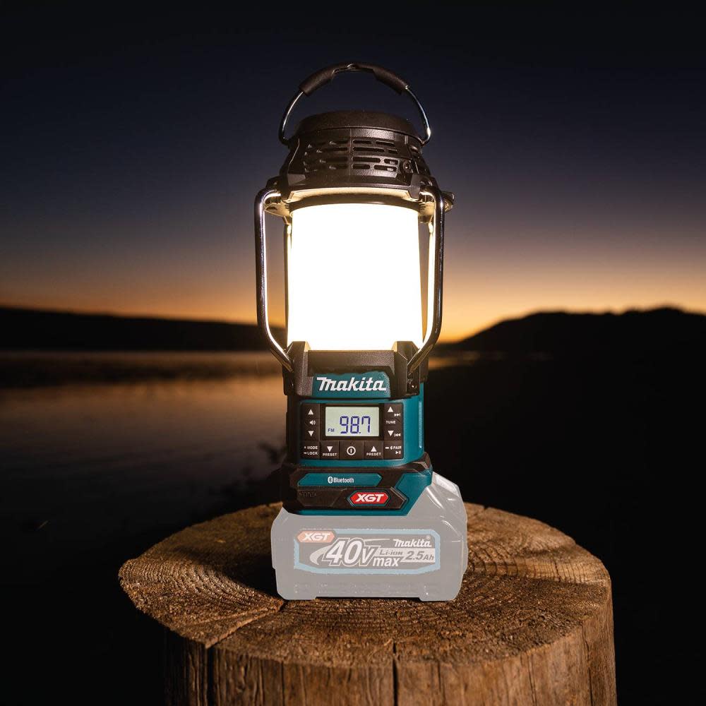Makita 40V max XGT Lantern with Radio Bare Tool - Flockneti