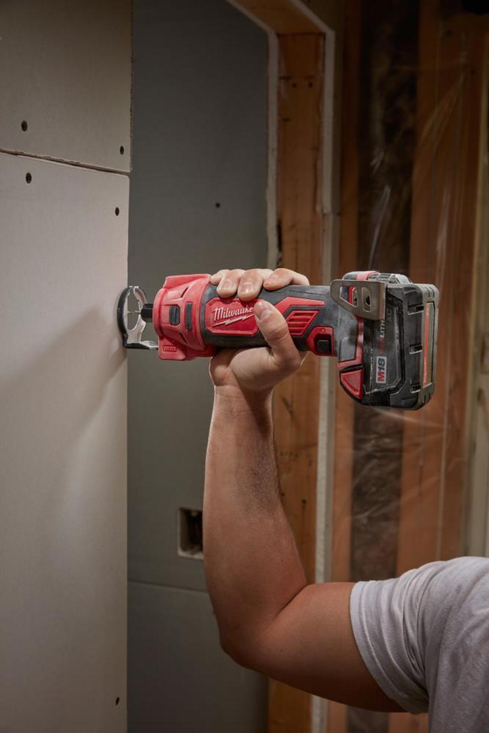 Milwaukee M18Cut Out Tool (Bare Tool) Reconditioned - Flockneti