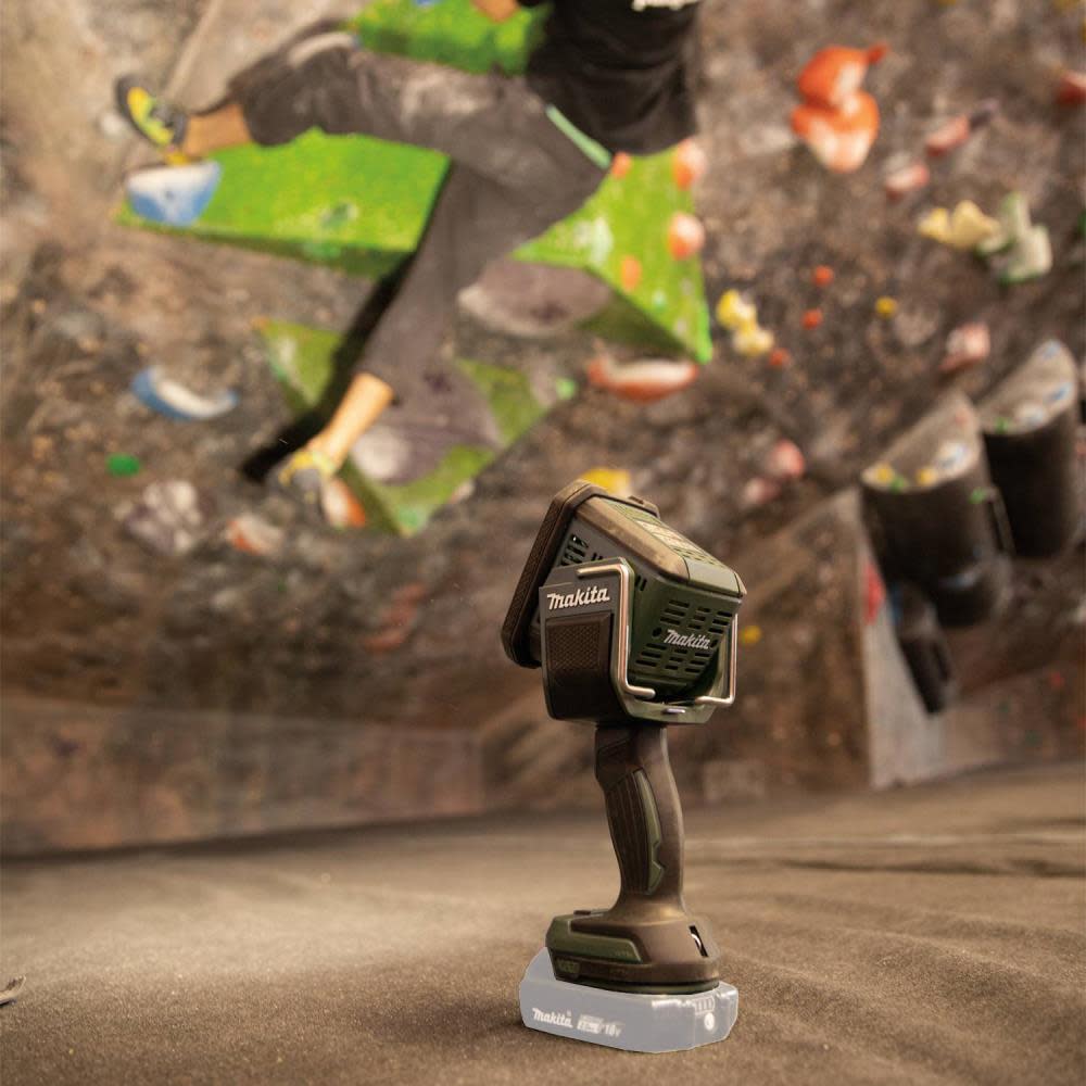 Makita Outdoor Adventure 18V LXT LED Flashlight Spotlight - Flockneti