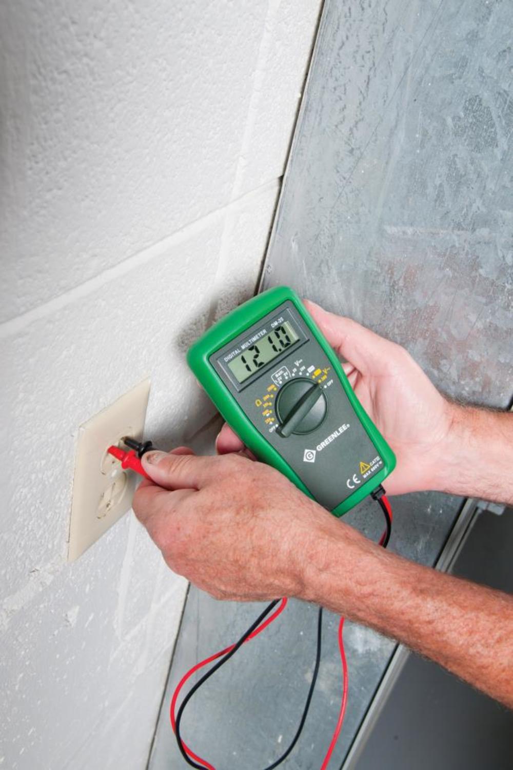 Greenlee Cat III 600 V Manual Ranging Digital Multimeter - Flockneti