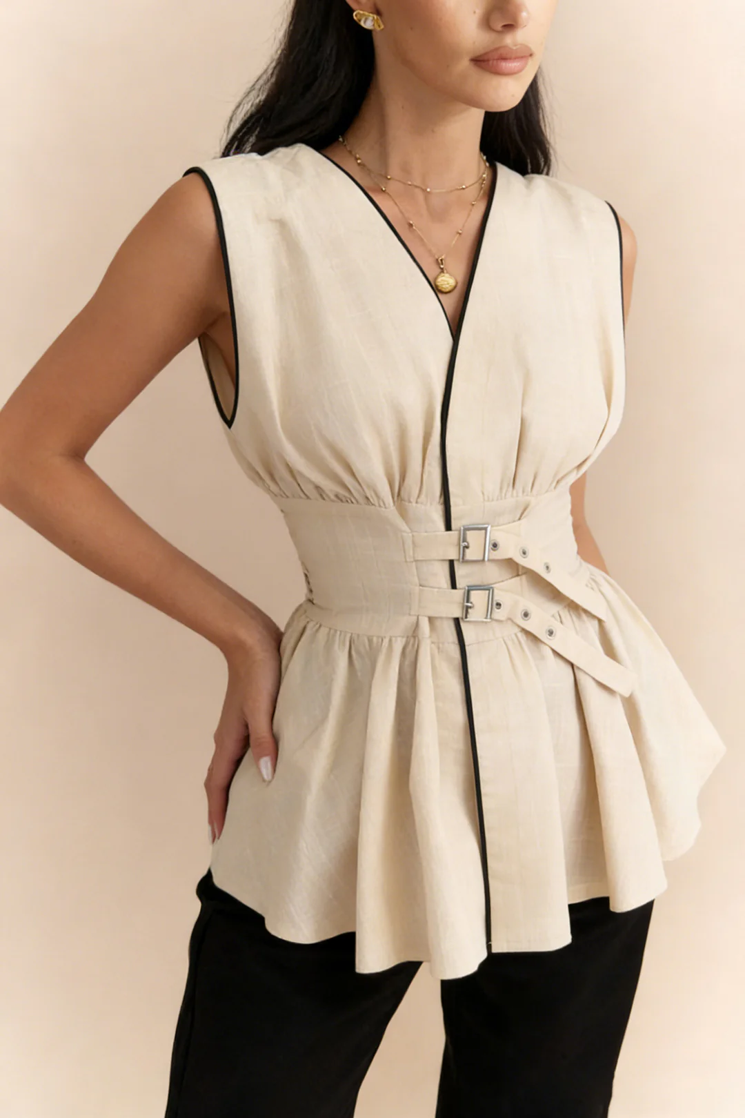 Contrast Binding Linen V-Neck Ruched Buckle Tank Top - Flockneti