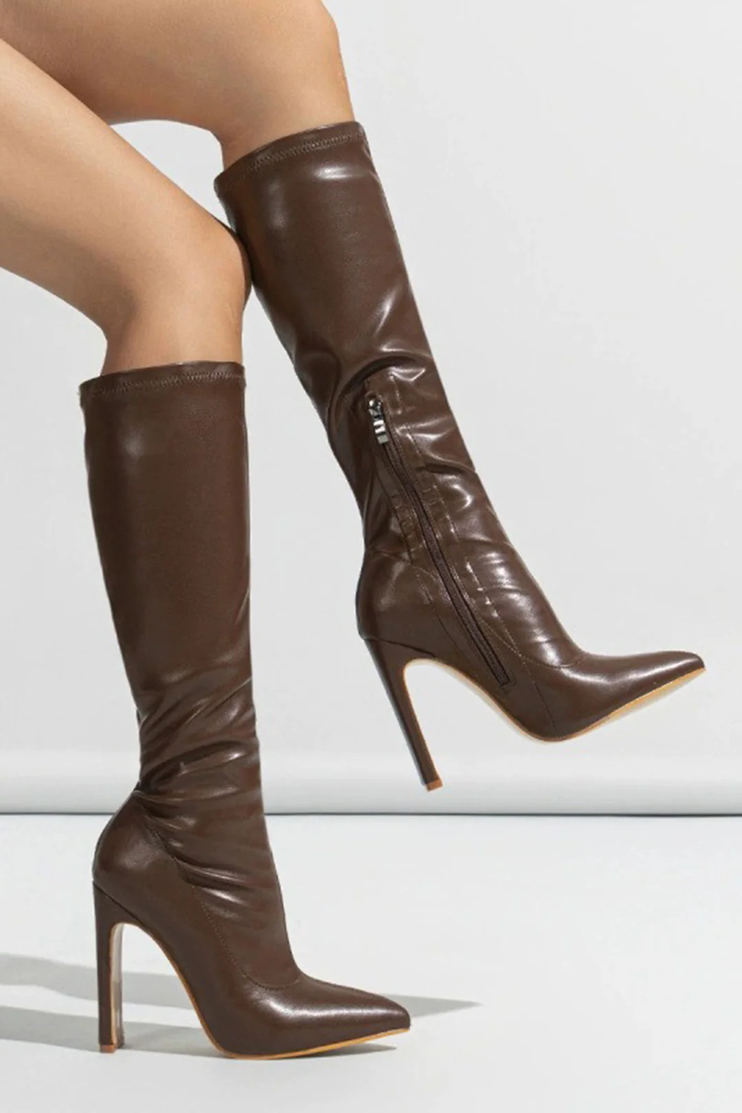 Pointed Zipper Knee High Boots - Flockneti