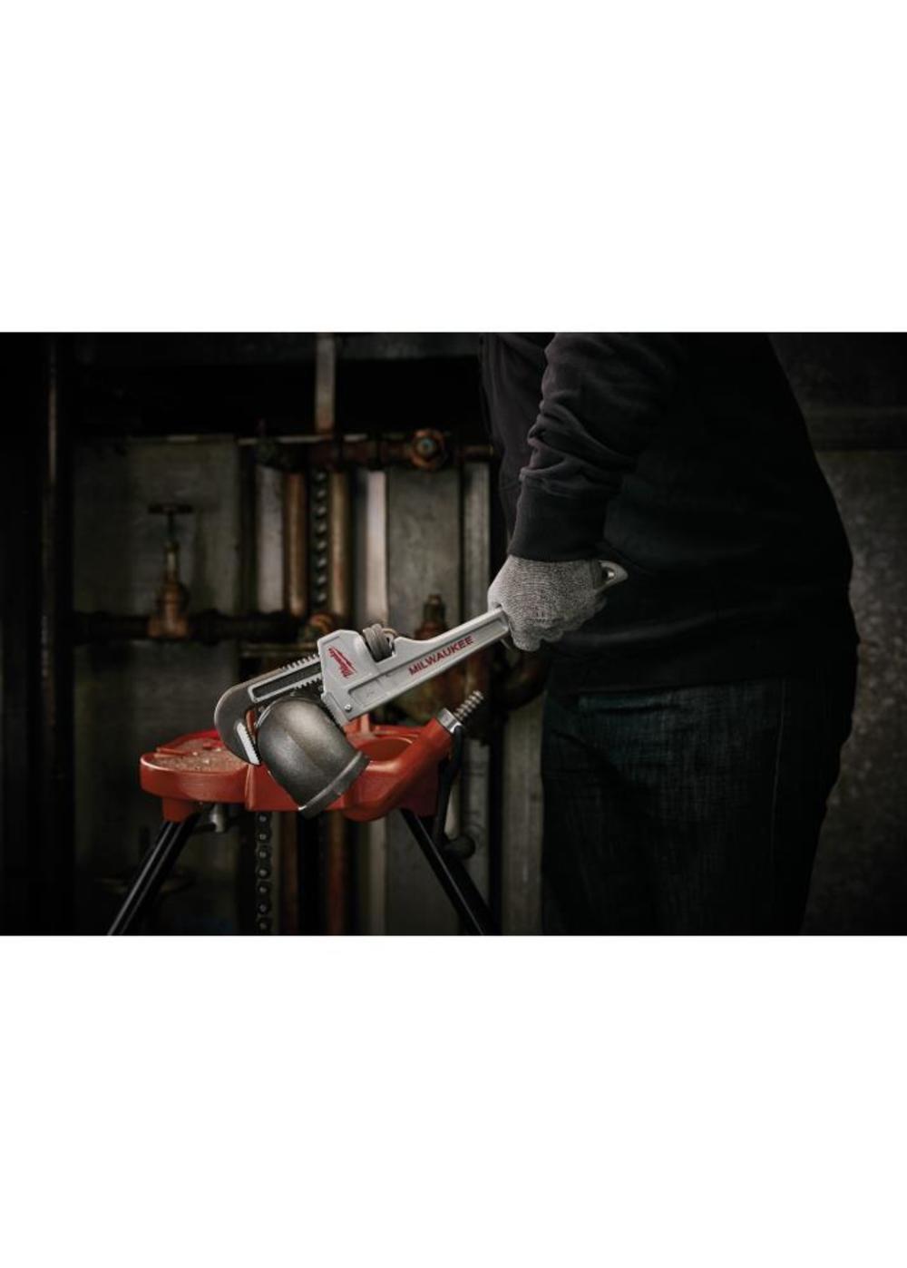 Milwaukee 14 In. Aluminum Pipe Wrench - Flockneti