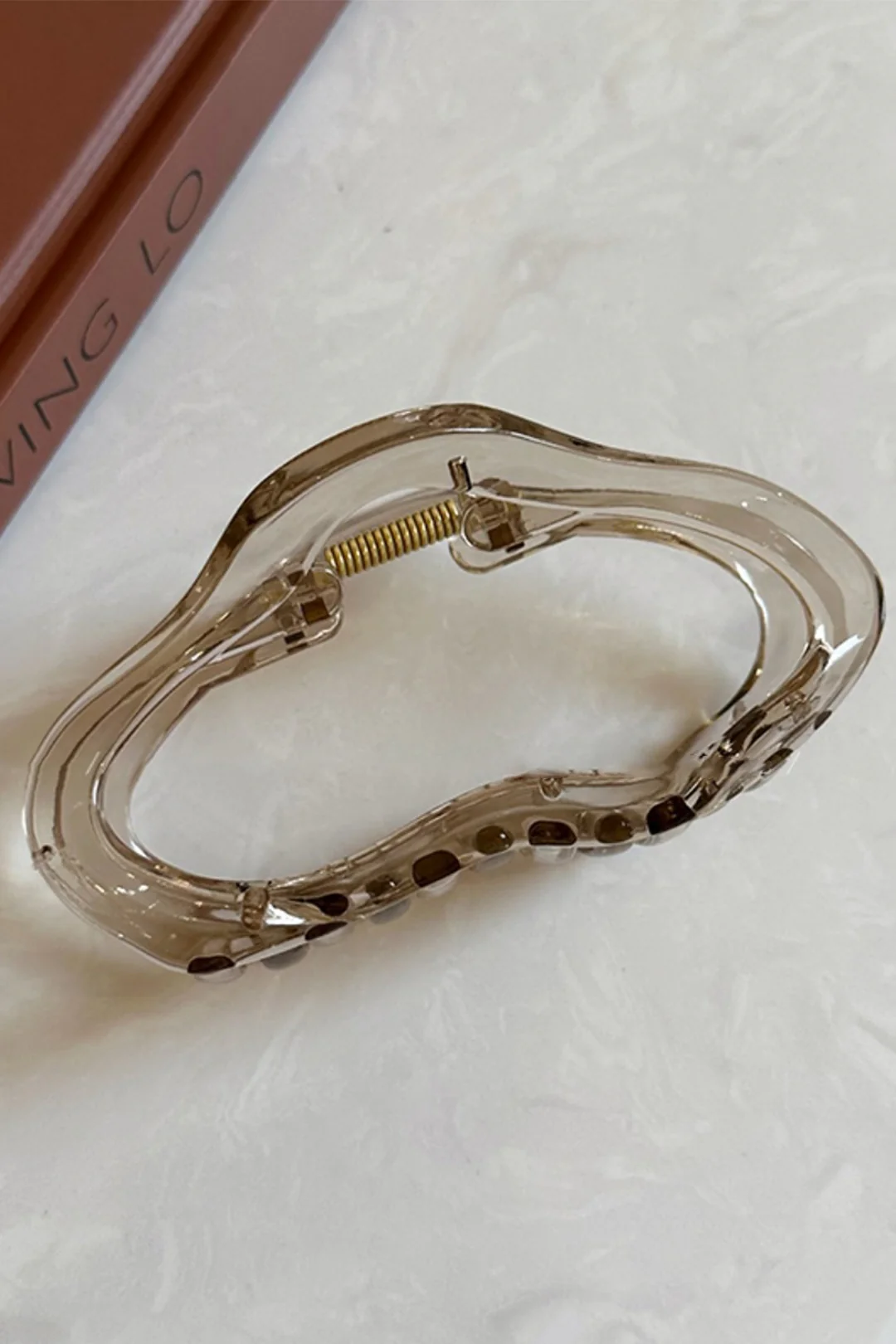 Irregular Shark Clip Hair Accessory - Flockneti