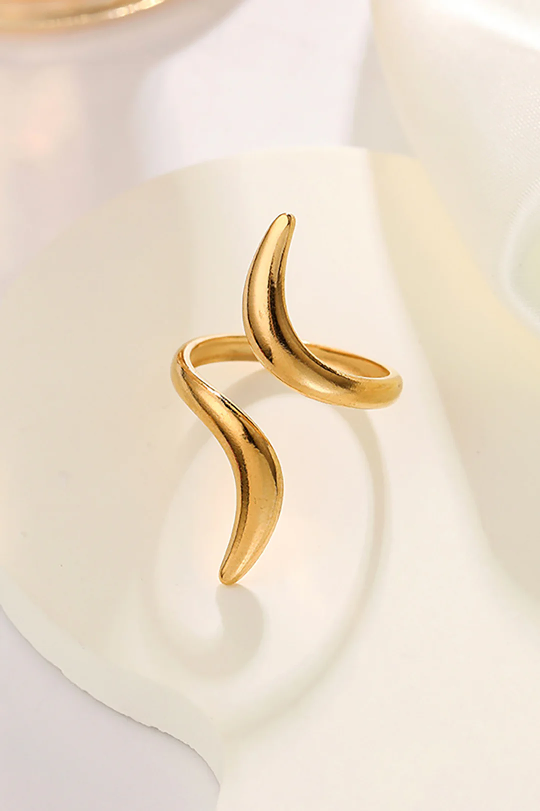 Geometric Open Ring - Flockneti