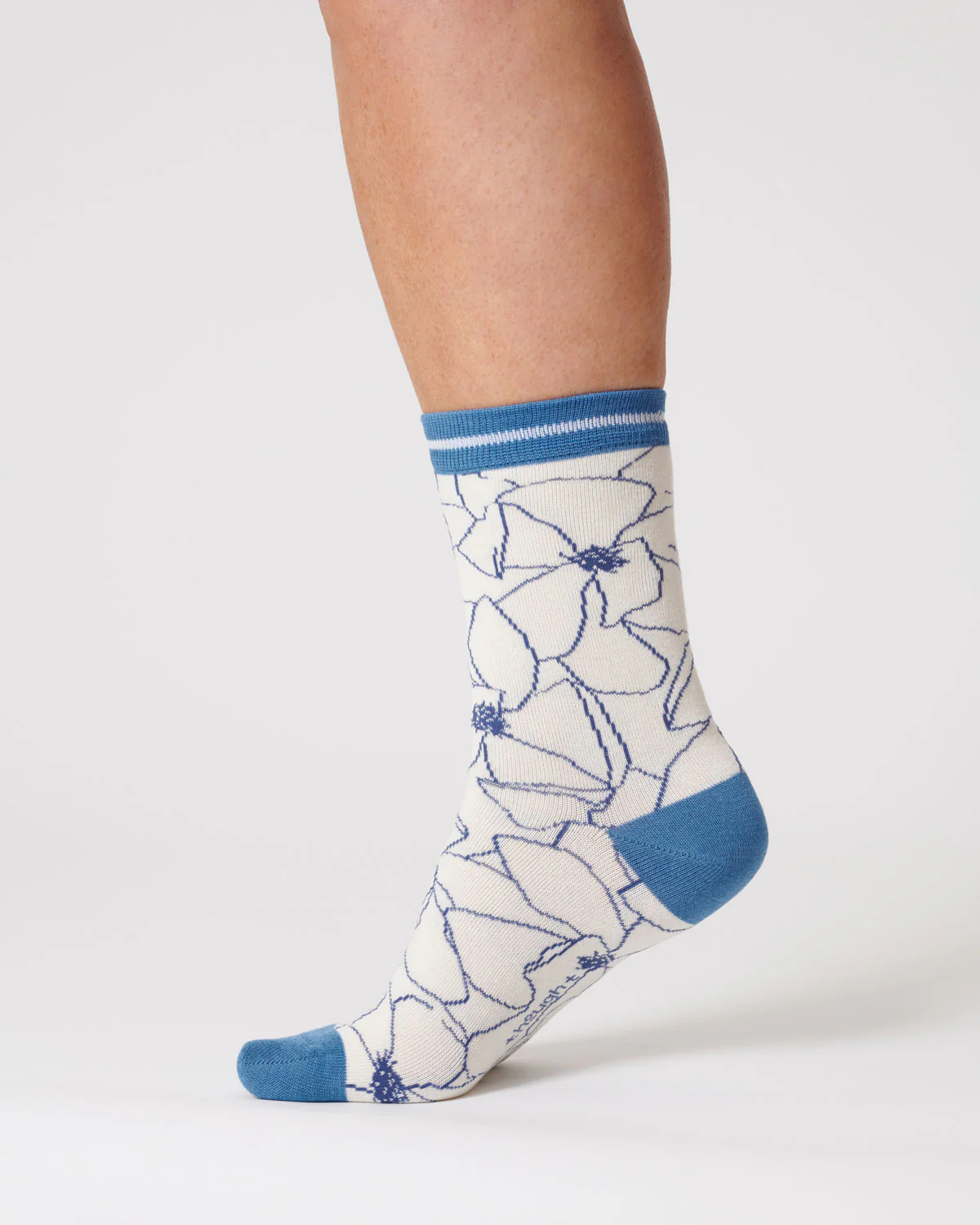 Womens Painterly Floral Organic Cotton Socks - Stone White - Flockneti