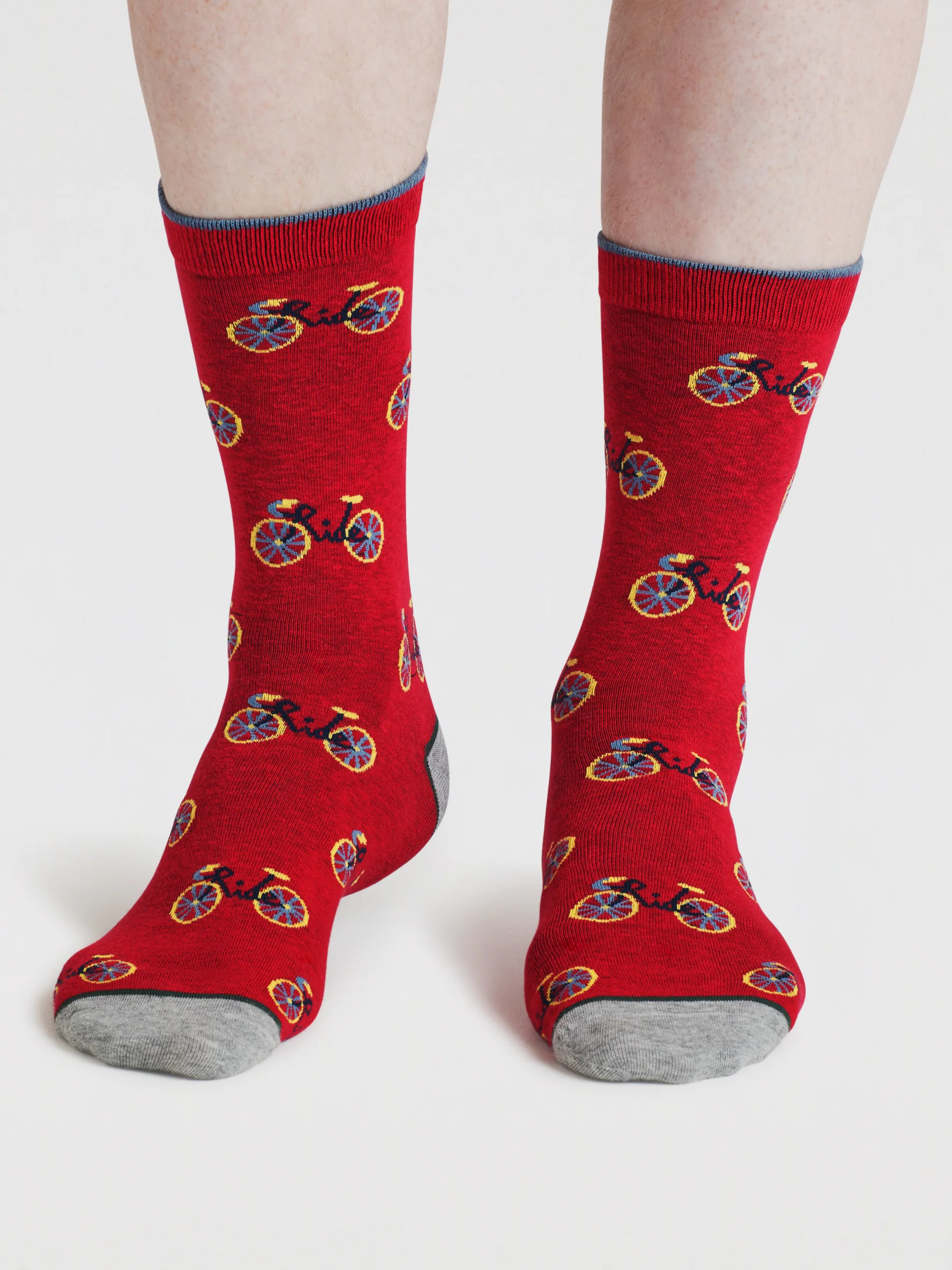 Mens Berne Bike Bamboo Socks - Cranberry Red - Flockneti