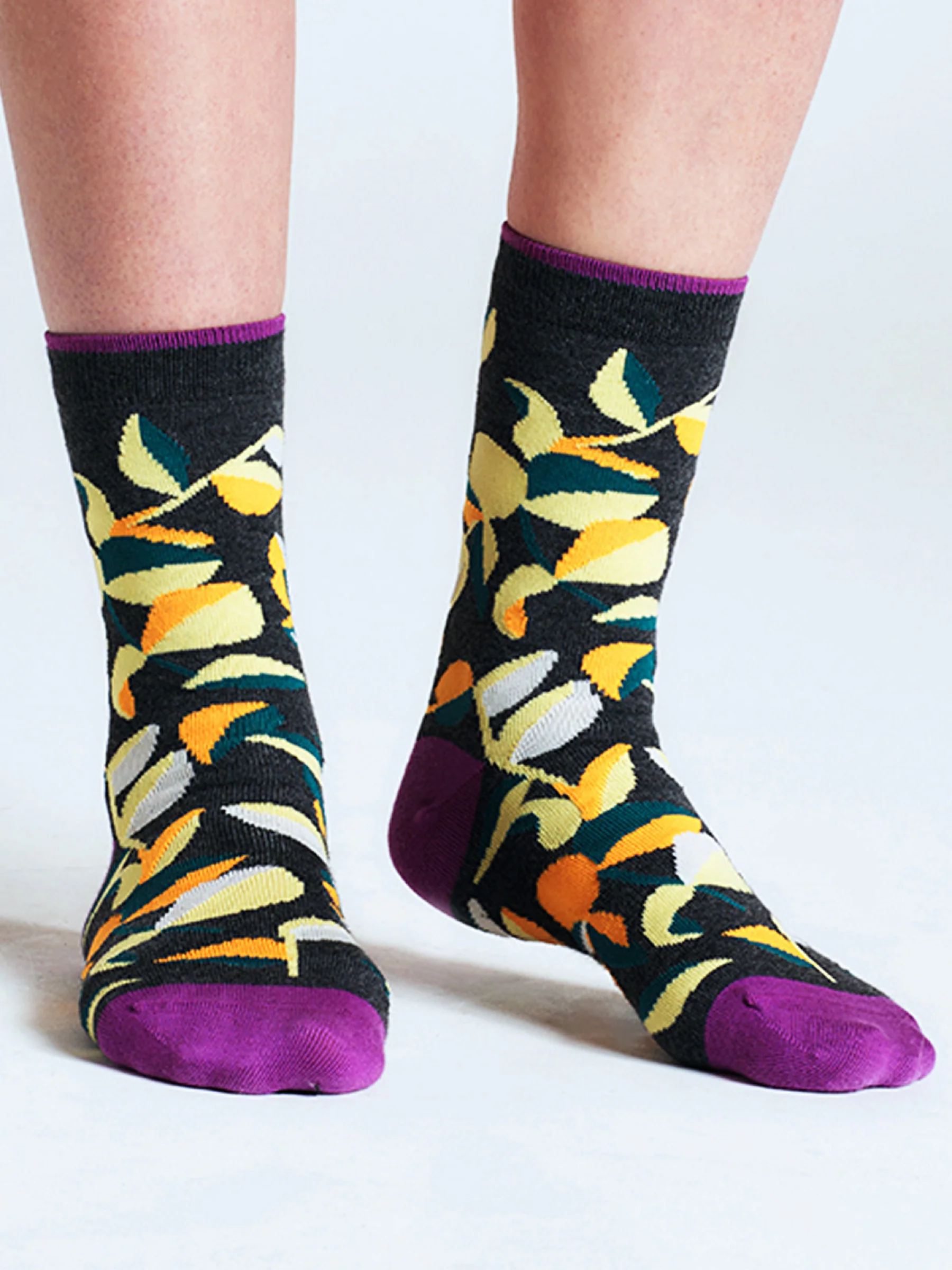 Isabel Floral Bamboo Socks - Grey - Flockneti