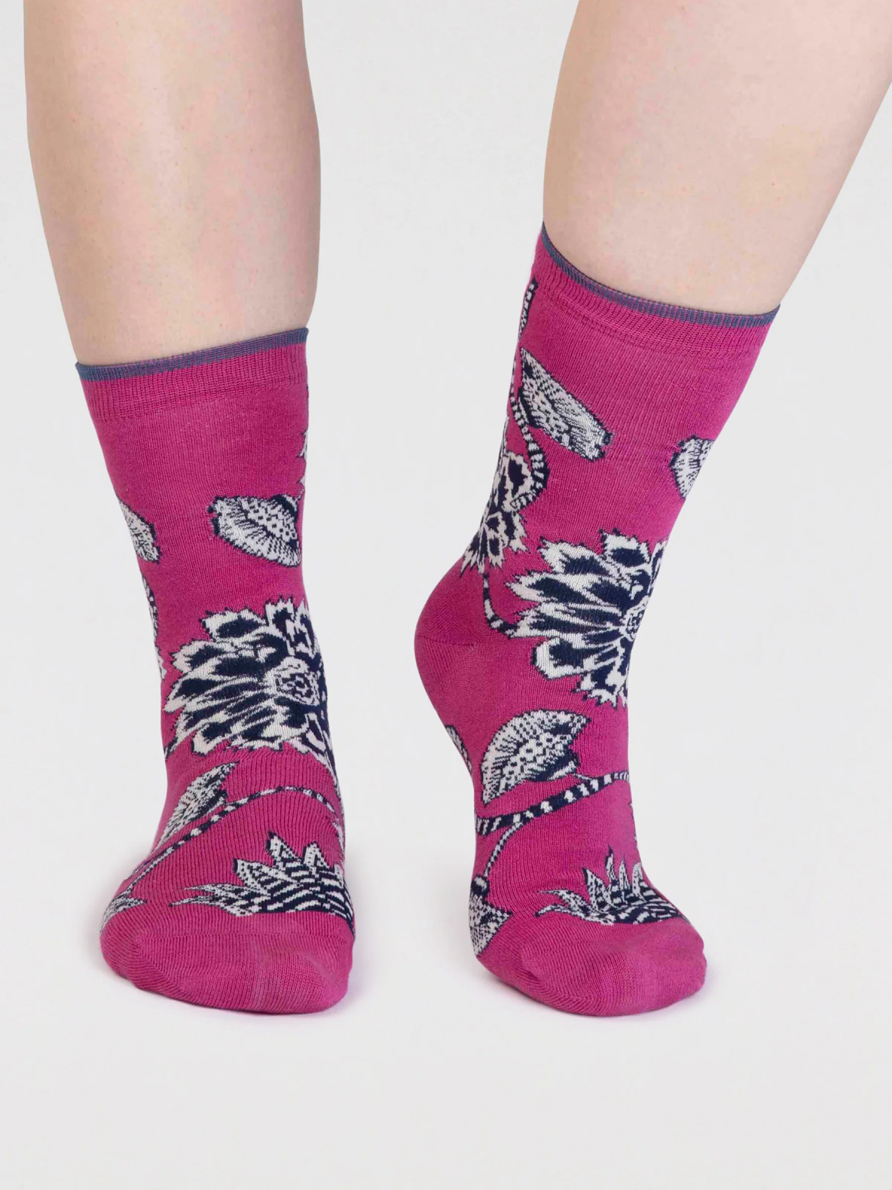 Freja Organic Cotton Abstract Flower Socks - Raspberry Pink - Flockneti