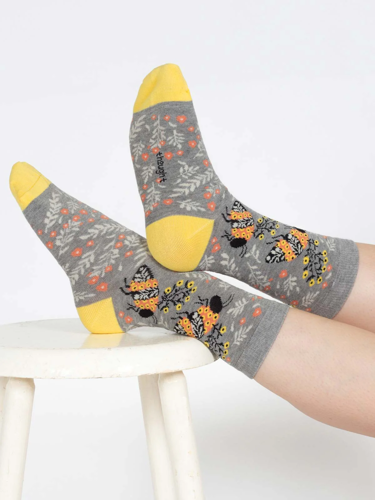 Insect Floral Bamboo Socks - Grey Bee - Flockneti