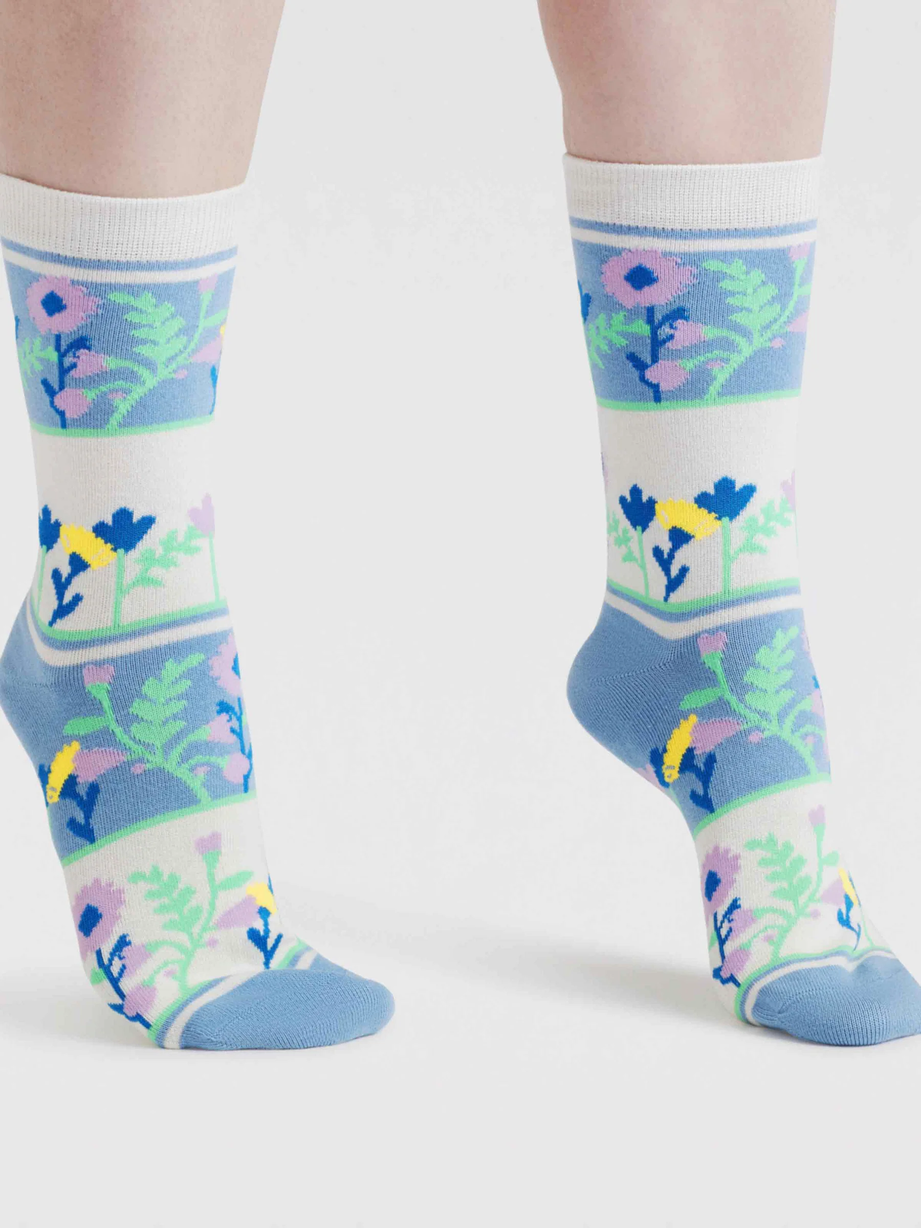 Fraya Floral Garden Bamboo Socks - Violet Blue - Flockneti