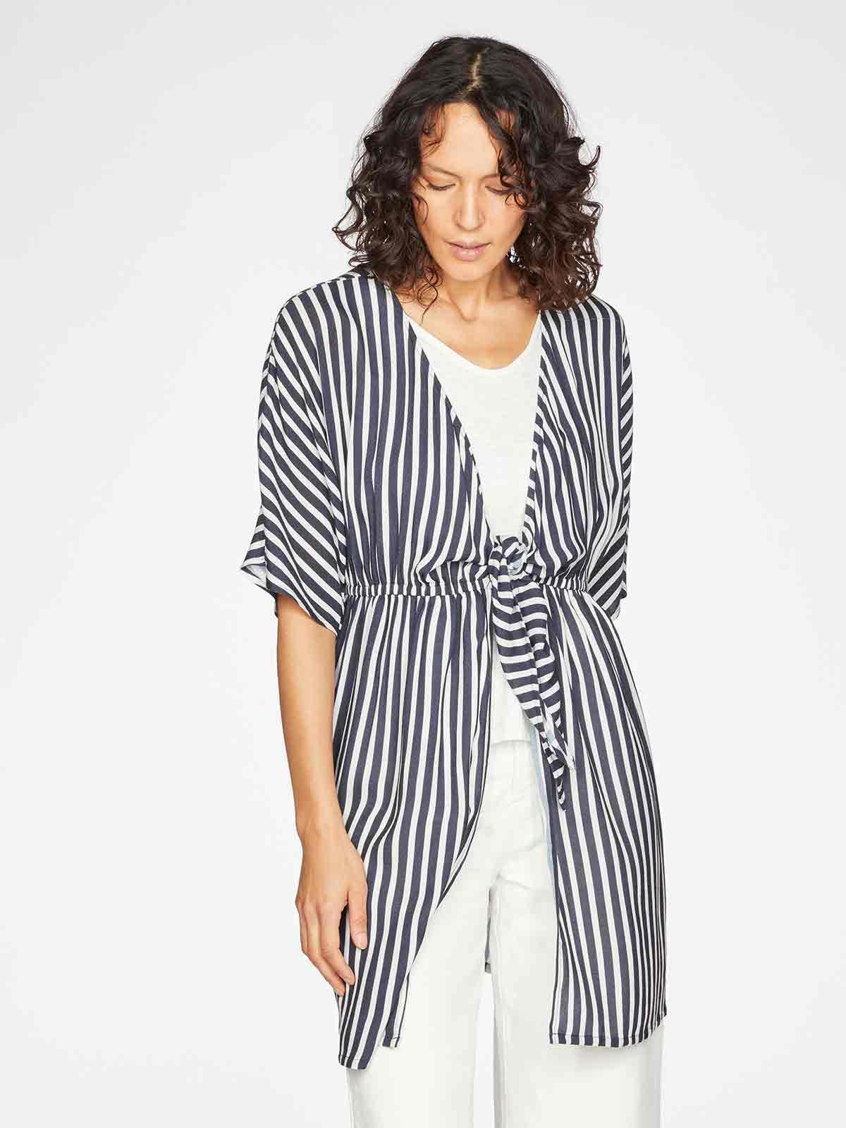 Juana Throw - Navy - Flockneti