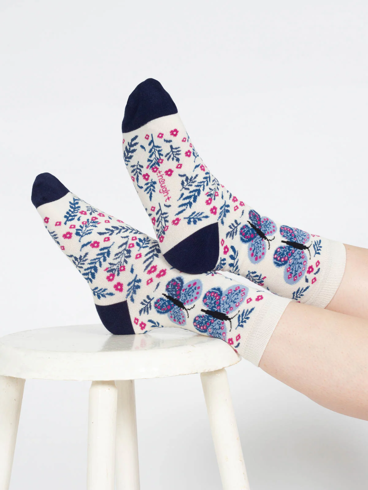 Floral Insect Bamboo Socks - Ecru Butterfly - Flockneti