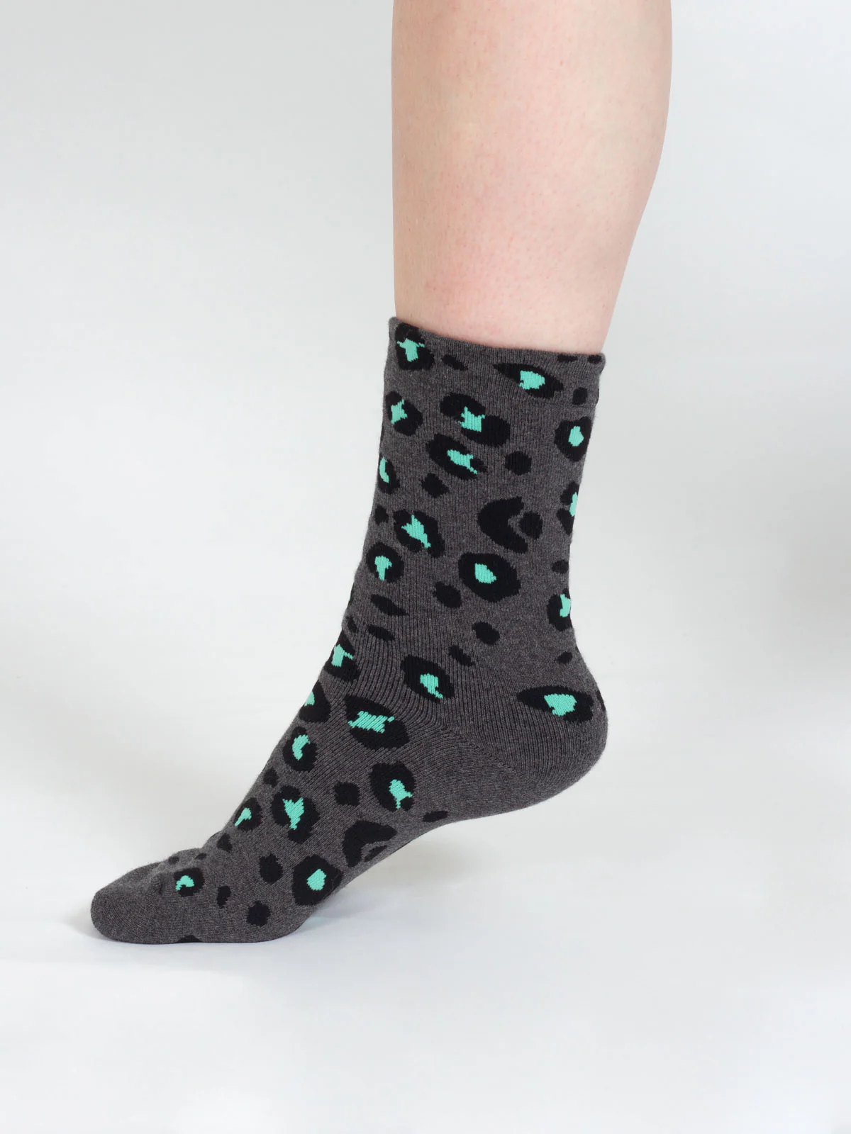 Leopard Walker Organic Cotton Crew Socks - Grey/Mint - Flockneti