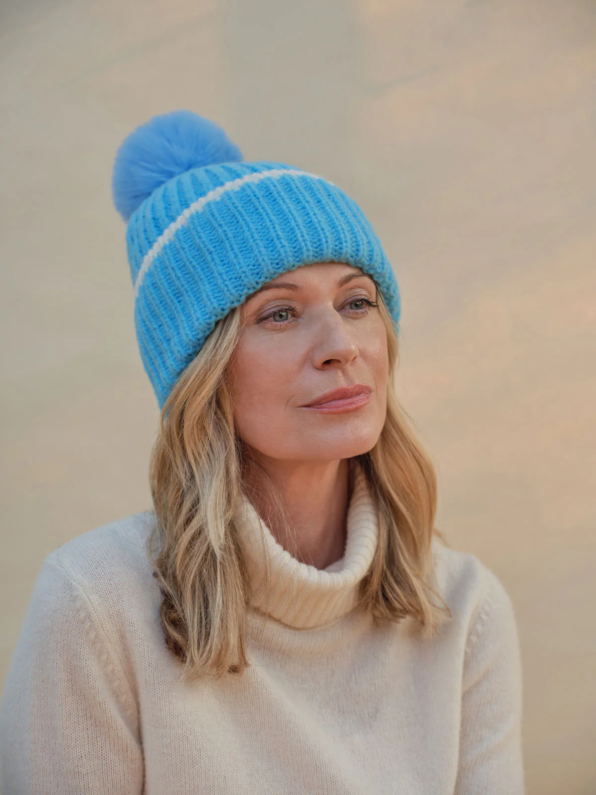 Half Cardi Chunky Beanie With Tipping - Turq/Cream - Flockneti